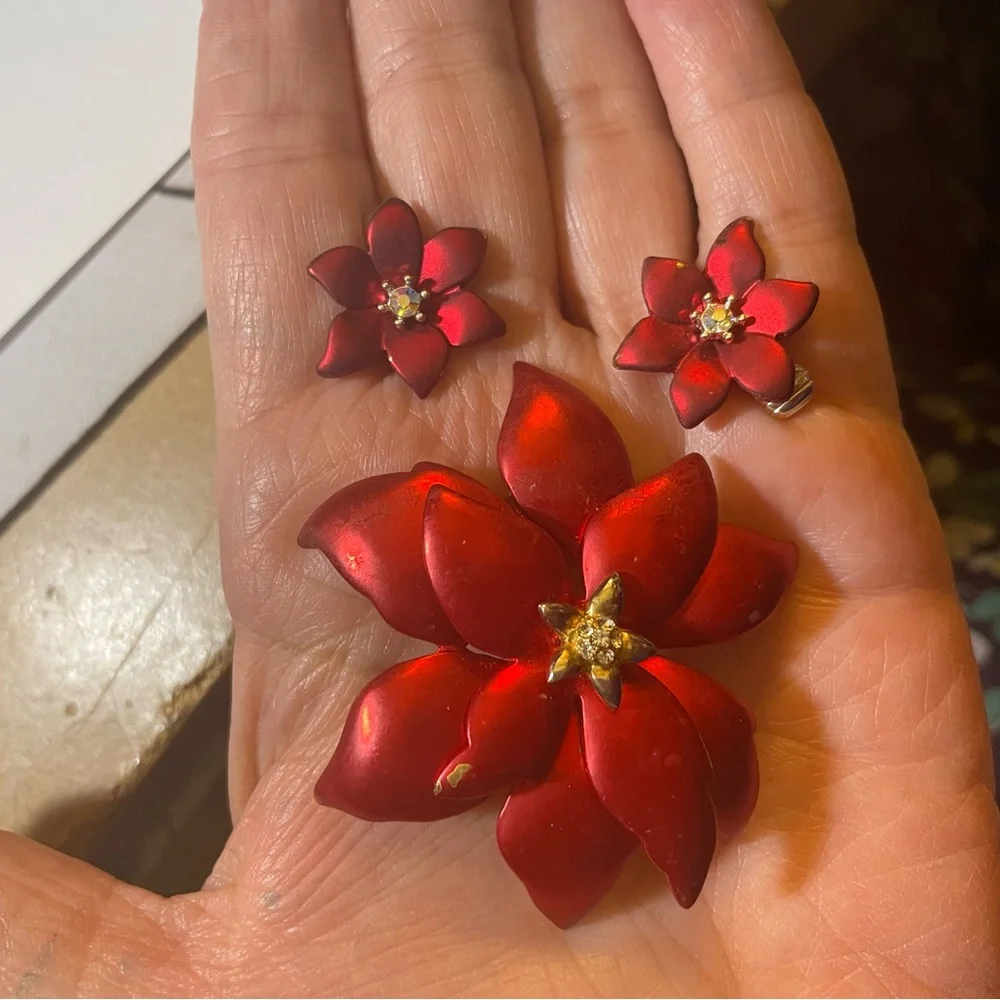 Eisenberg Poinsettia Ice Brooch Pin & Matching CLIP earrings signed